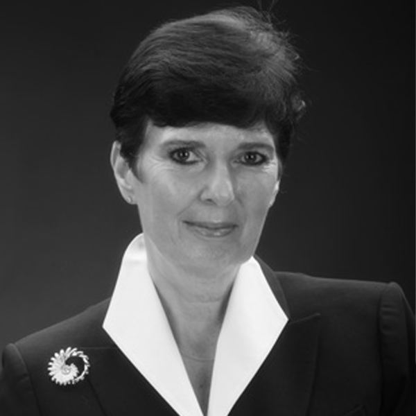 Dr. Daria Daniels Skodnik